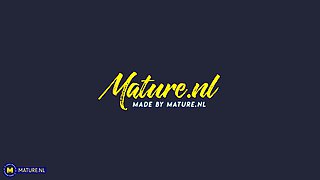 Facesitting Stepmilf Gwen Cortez Loves To Ride Her Stepson's Face Because It's Both Their Fetish