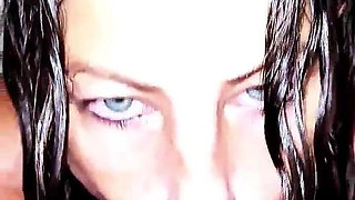 Bath Blowjob Close up