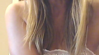 Sweet Milf stepmommy morning cum