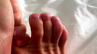 Bath fetish solo play