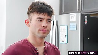 Promiscuous Diana Grace's momsteachsex scene