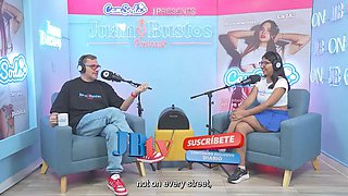 Mexican woman tries out a hot machine in Colombia and reveals her sexual secrets