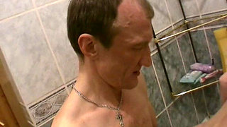 Babe Fucked by Old Roommate