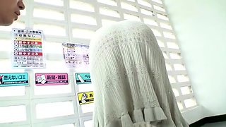 Amateur Asian College Teen Gives Blowjob