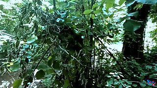 Italian Girl Makes a Cock Cum in the Park Telling Him How to Jerk off!