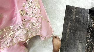 I Saw My Muslim stepdaughter Using the Toilet in the Bathroom.