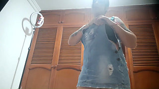 I fuck my girlfriend and record her inciting to fuck