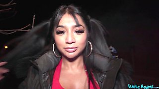 Yasmina Khan’s Public Seduction with Wet Desire