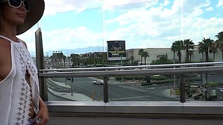 Amateur girls voyeur penetrating in public place