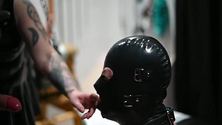 Latex Bubbles Pegging Challenge