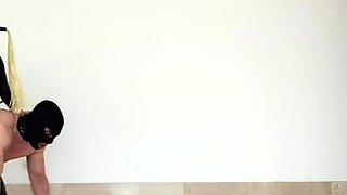 Strapon femdom fetish