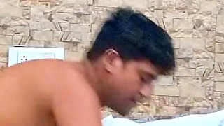 Bhai Bahen Room Me Gand Maraya Bahen Ki Gand Far Di Bhai Neen Ki Chut Chata Bhai Ne Ungli Dal Ke