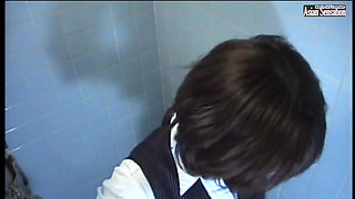 Stuck up Older Woman - Toilet Masturbation - Ep4
