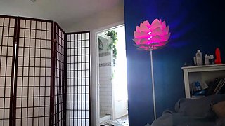 Solo hoe spreading ass and pussy after toying masturbation