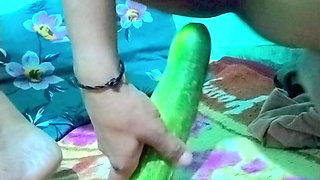 meri desi sexi bhabhi ne apni pyasi chut me dala bhot bada khira or dal ke bhot maze liya apne boobs ko bhi khub dbaye jisko bhi dabana ho.