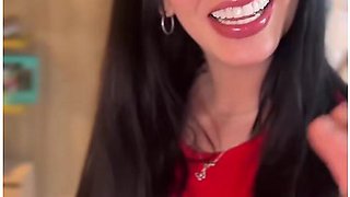 Latina Babe Yenifer Chacon Flirts On The Rooftop
