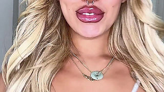 Sexy Alt Latina Luna Luxe Gets Fucked by Huge Dick Leaving Her with Load on Her Pussy - Jmac