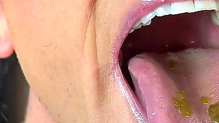 Kandy's Cuck Vitamins Eating Gummy Losers