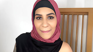 Muslim Milf Takes It Her Tight Ass Deep Anal Fuck