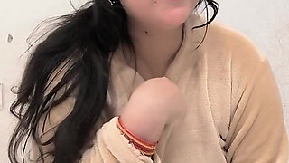 Fingering Pussy Deeply