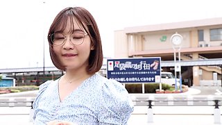 336KNB-168　「私は強欲です」と豪語するもエッチな言葉を言うのを恥ずかしがったり、自分で撮影に応募しておきながらだんだん旦那に申し訳なくなってくる、ちょっと可愛いところのある人妻。 今からこの人妻とハメ撮りします。