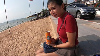 Thai amateur babe rubs her phony juggs in HD POV while getting a steamy handjob on the bed