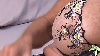 Dr Hardin, Fonda Peters Is Waiting in Your Office