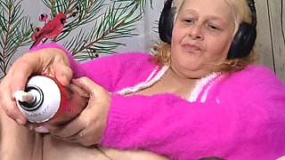 Whipcreamed Foot Creampie Into Her Eyes