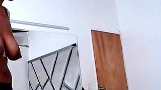 Love Chat Big Boobs Brunette Masturbating For Cam