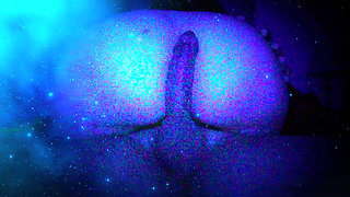 Young Naked Artist Wedges Her Photographer's Stiff Dick Between Her Buttocks for Her Erotic-artistic Experiments