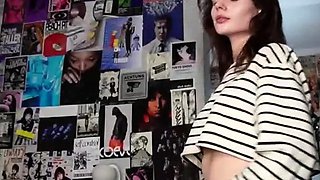 Close up teen wet pussy orgasm
