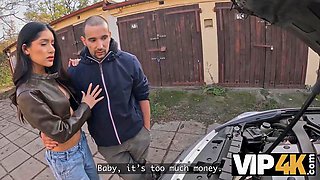 Big Ass Latina Babe Rides Hung Stud in Cowgirl