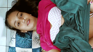 Desi hot bhabhi ko dwar ne thick big cock se fucka