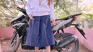 18+ YEAR OLD STUDENT DEFLORATION BY LUCKY DRIVER