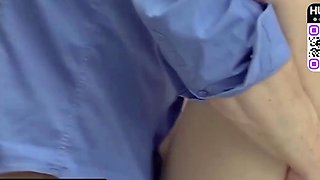 Mature milf with fat rump gives blowjob