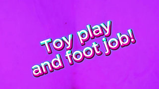 Sex Toy Play with a Nylon Foot Job, Cumming on Her Feet!