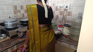 Housewife Hot Romance