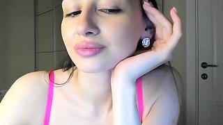 Madeline amateur teen enjoys a solo masturbation