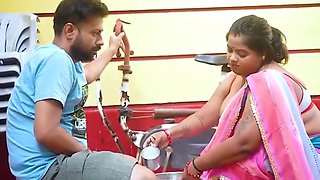 Big Boobs Indian Bong Dhoodhwali Fucked By Customer