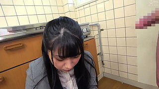 Mihina, an Office Worker Who Asked to Become Her Boss's Toy