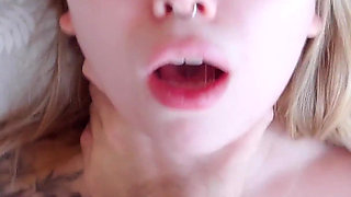 Real Amateur Sextape - Amazing Cumshot for Tiny Beautiful Natural Blonde