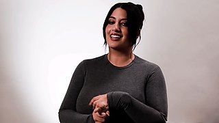 Porn industry star, big-boobs, fingerblasting