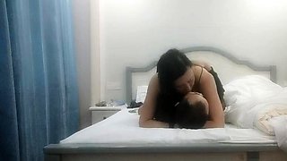 Amateur couple on real hidden cam