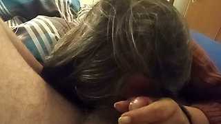 Mature amateur Eva Pur having a blowjob Natural & up close