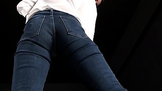 Japanese asian schoolgirl pussy licked