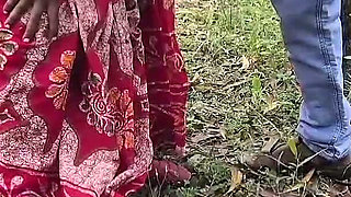 A Village Bhabhi Fucked by a School Student in Forest,sona Bhabhi First Time Outdoor Sex by Her Boyfriend