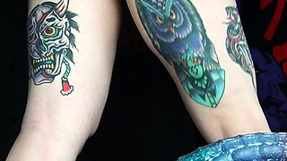 Webcam fun mature brunette with toys cum on cam