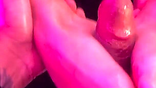 Footjob with Hot MILF Kathy_lee, Full of Oil and Spanking with Latin Boy's Big Cock Full of Pleasure.