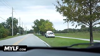 Mylf gets stranded by the side of the road because her car penniless down & she has no idea what to do