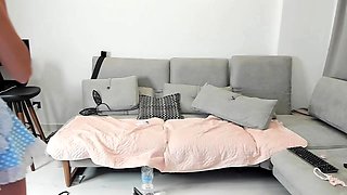 Amateur Webcam Girl Fingering